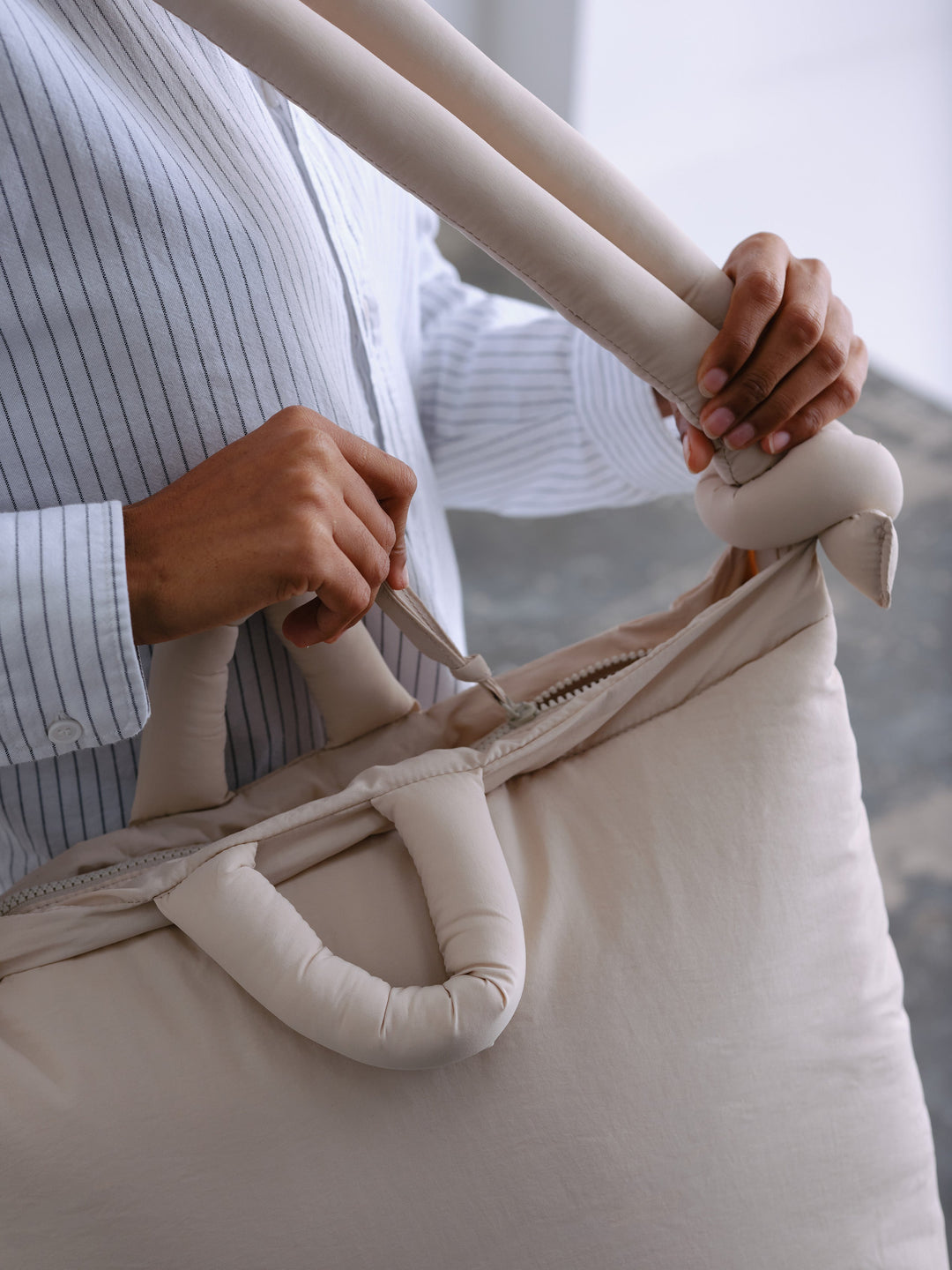 Ona Pro Soft Bag | Coral