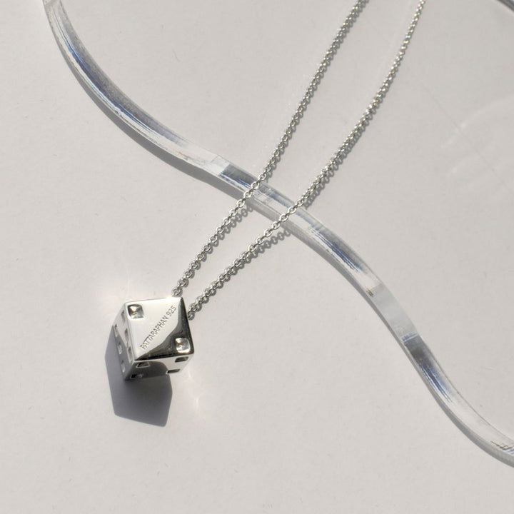 Metal Chata Pendant ネックレス