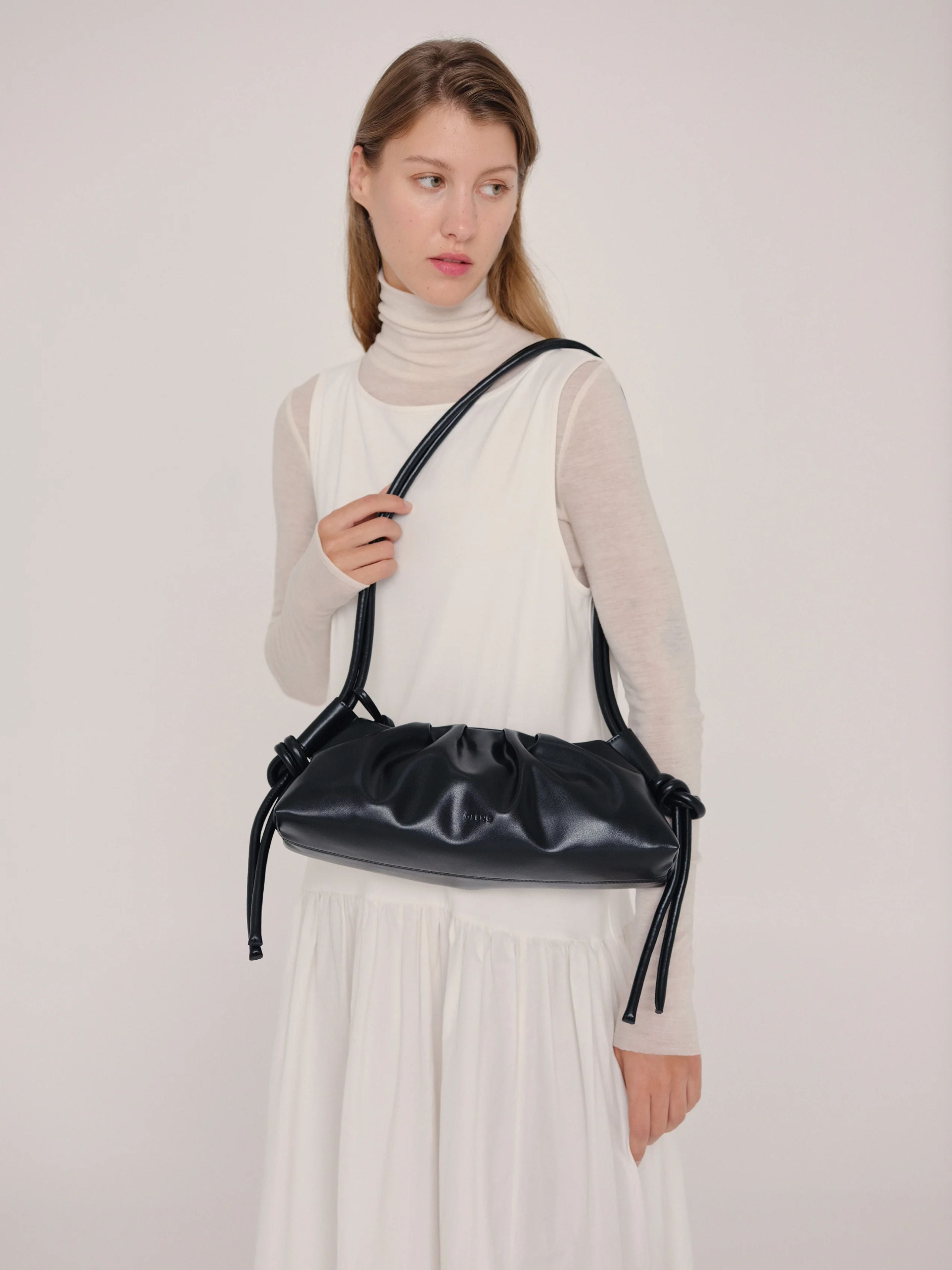 【Olend】Dumpling Bag ビーガン レザー ショルダー 餃子バッグ Olend DUMPLING Bag 餃子バッグ 関税込 国内配送 (Olend