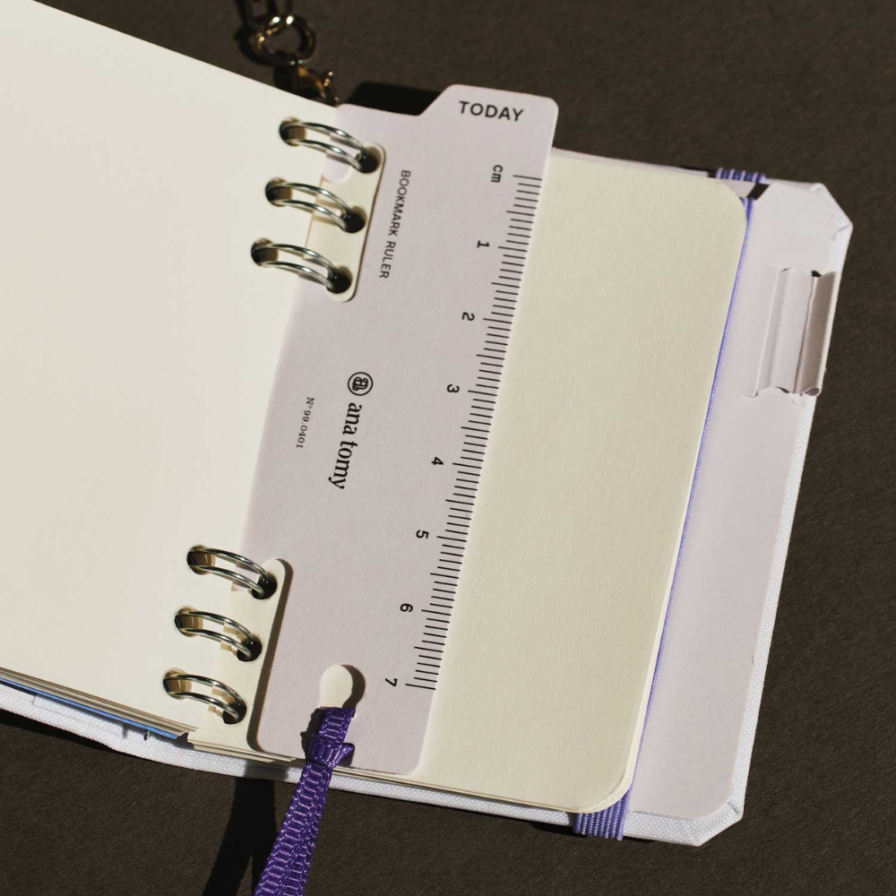 Micro NoteBook Charm | Queen