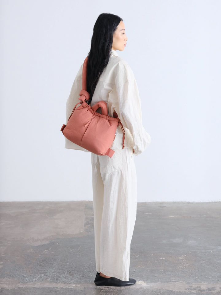 Compact Ona Soft Bag | Soft Peach