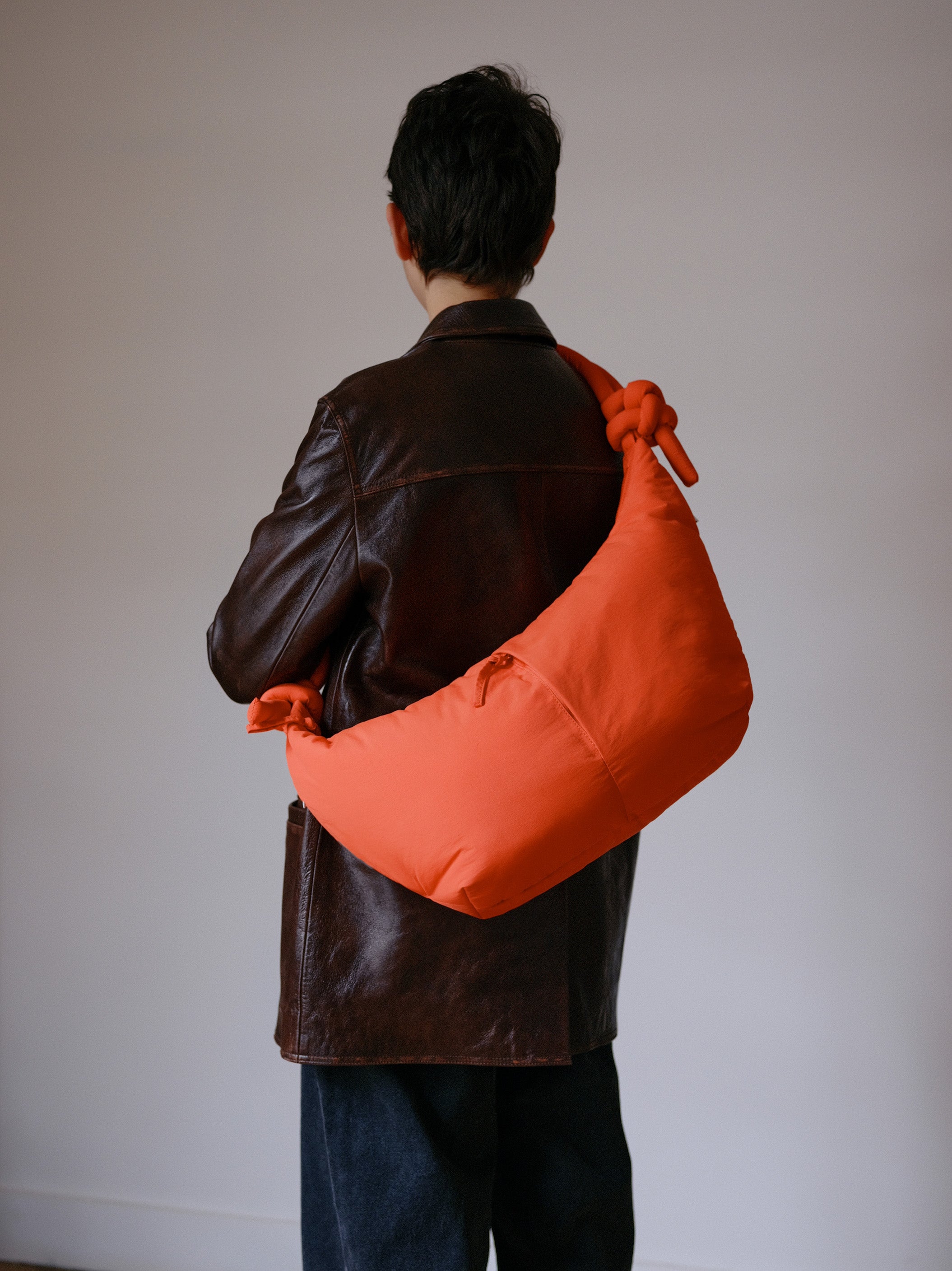 ÖLEND オレンド　ショルダー　Sand 公式】ÖLEND オレンド Ona Soft Bag バッグ Sand – CHELSEA