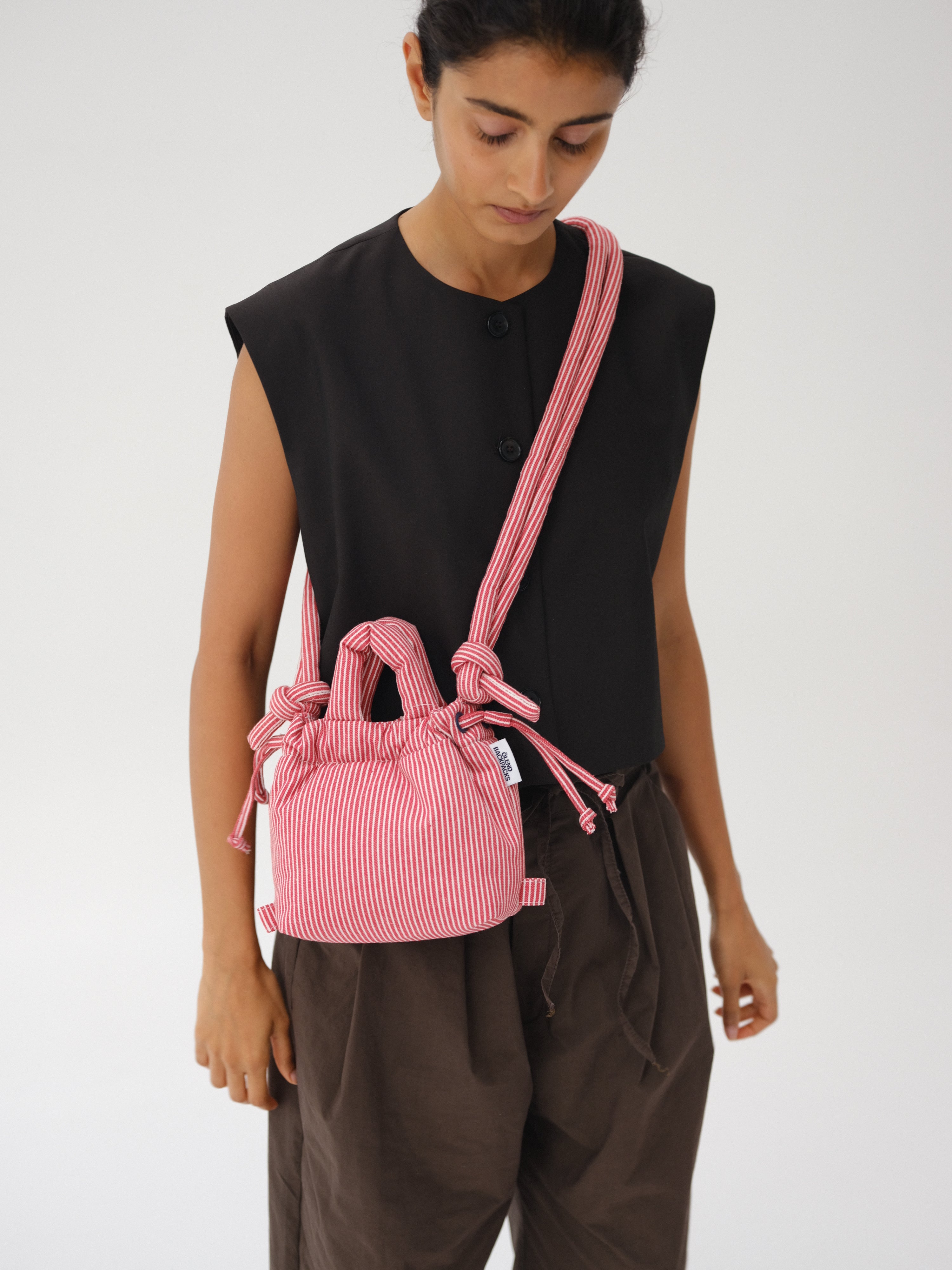 おく 公式】ÖLEND オレンド Micro Ona Soft Bag バッグ Cherry Red – CHELSEA