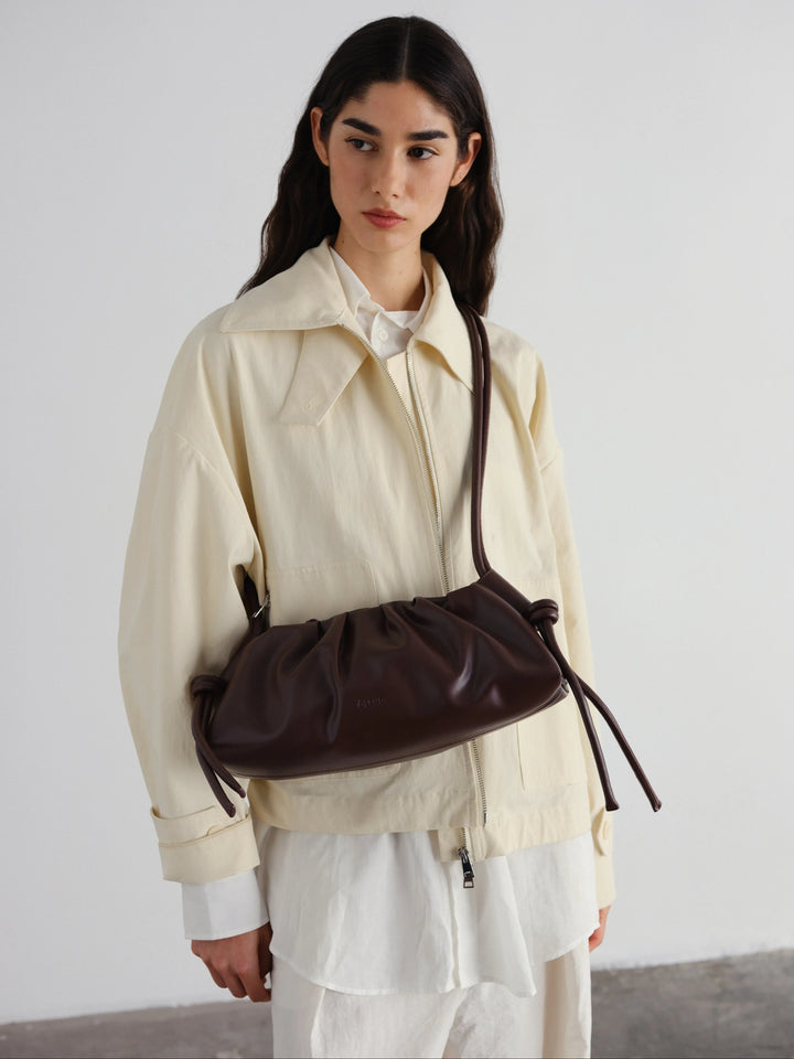 公式】ÖLEND オレンド Dumpling Bag バッグ Chocolate – CHELSEA 公式】ÖLEND オレンド Dumpling Bag バッグ Chocolate – CHELSEA