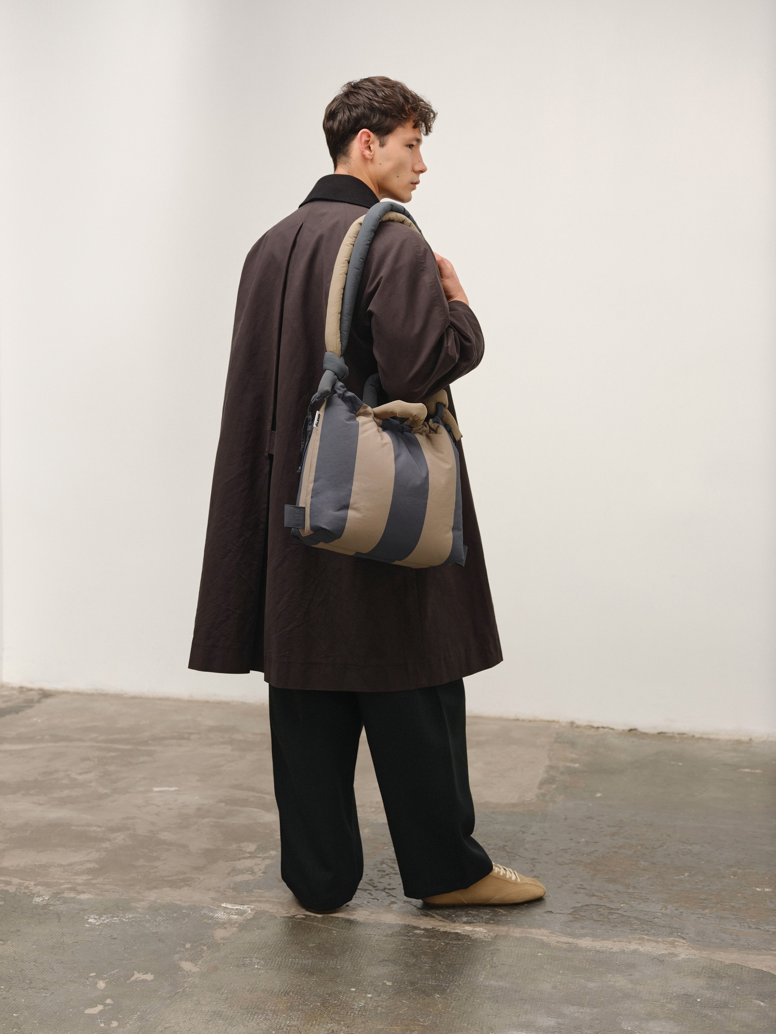 公式】ÖLEND オレンド Ona Soft Bag バッグ Coal + Sage Stripe – CHELSEA