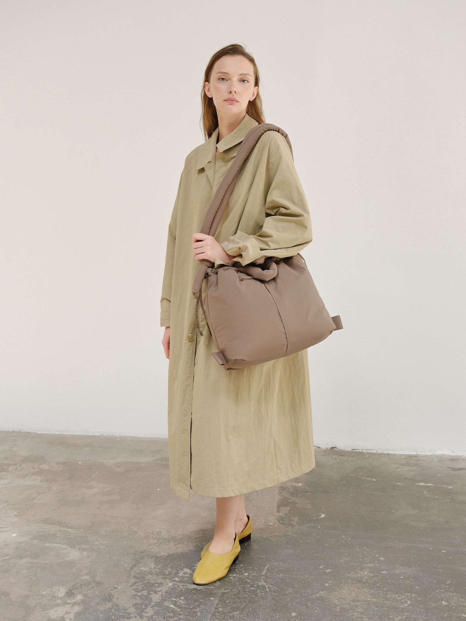 公式】ÖLEND オレンド Ona Soft Bag バッグ Taupe – CHELSEA