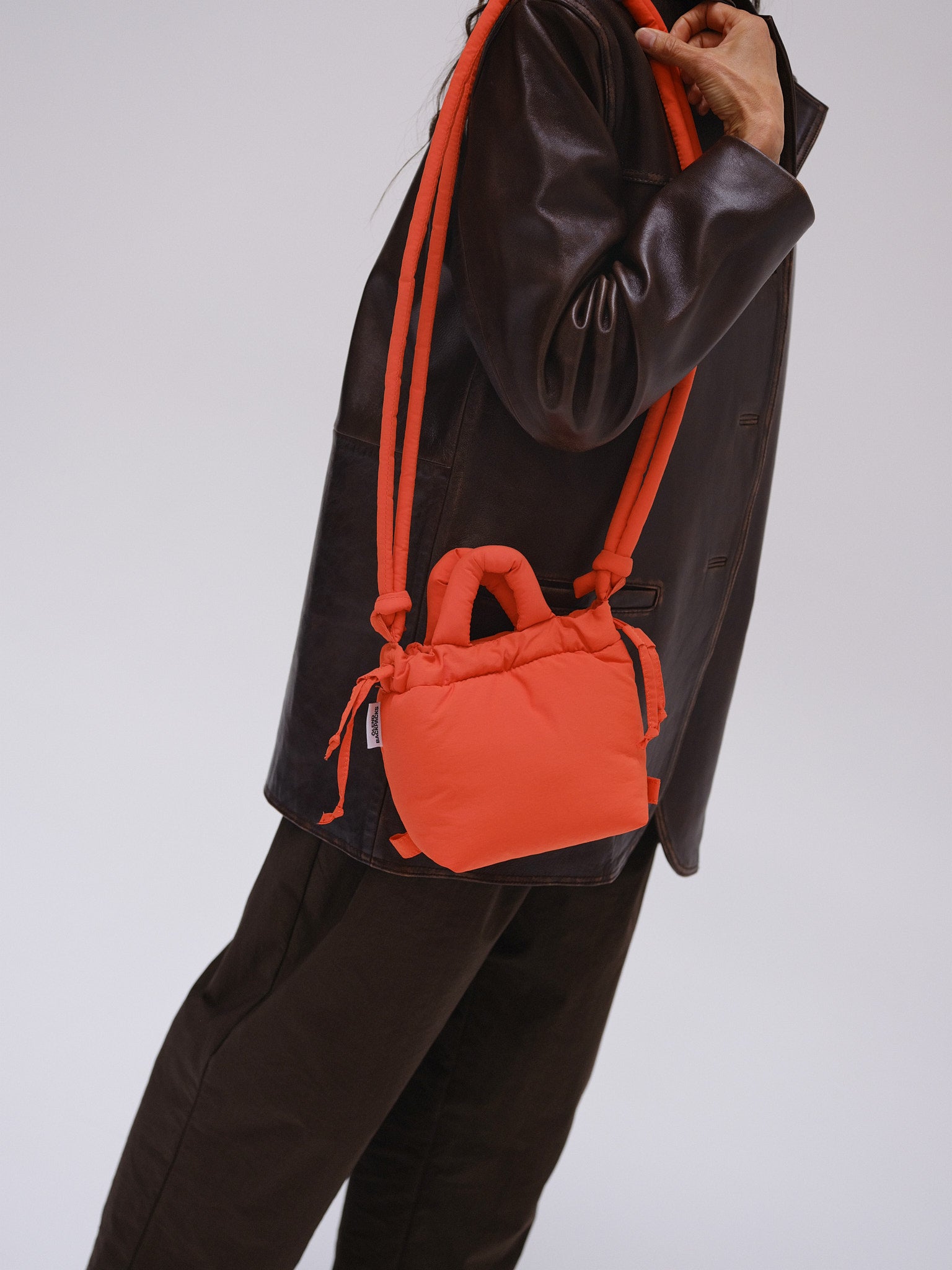 オレンド ショルダーバッグ ピンク MICRO ONA SOFT BAG【RSL】 公式】ÖLEND オレンド Micro Ona Soft Bag バッグ Pale Pink