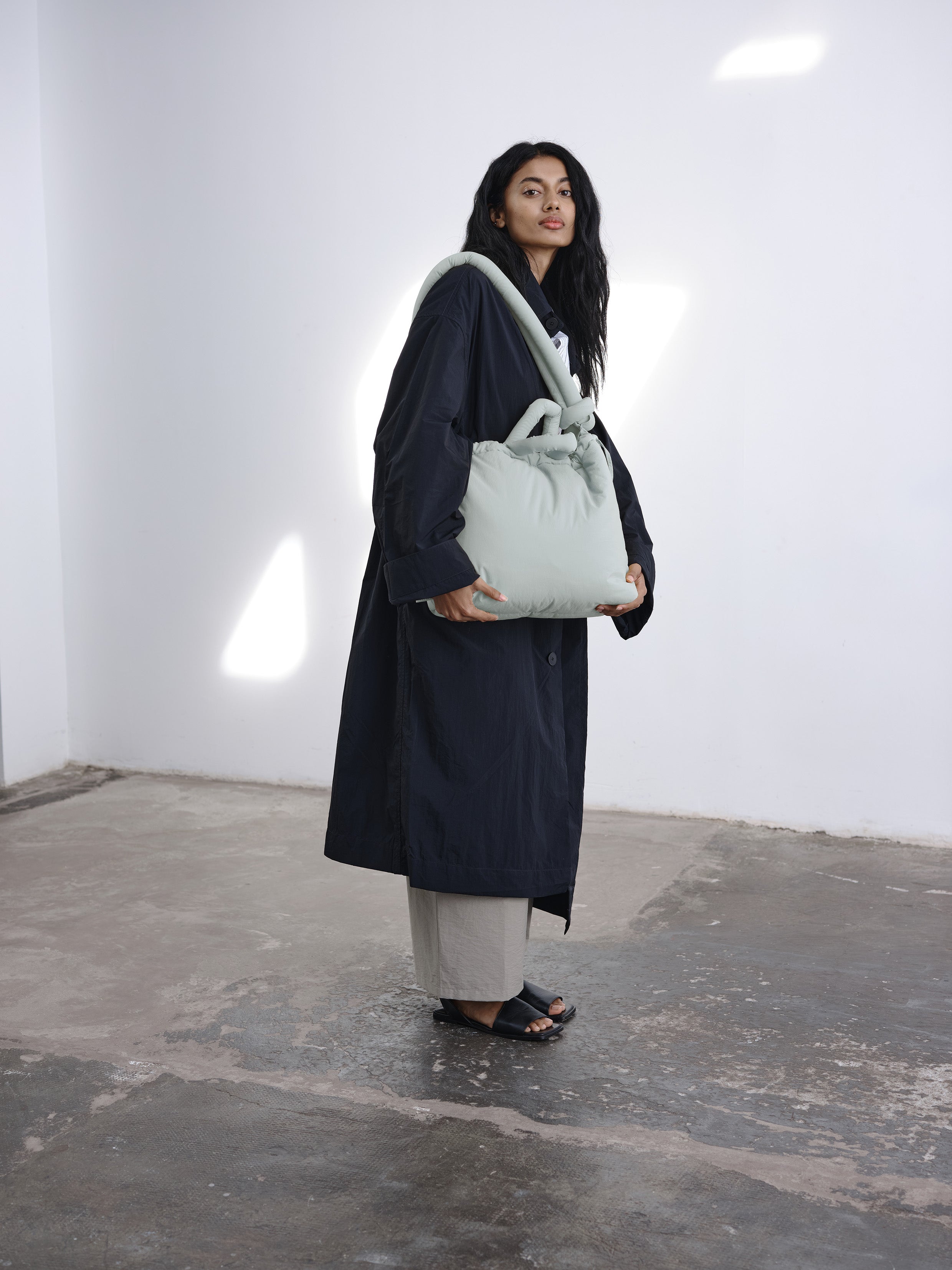 OLEND ハンドバッグ PEARL GREY ONA SOFT BAG 【RSL】 Bags and backpacks Ölend Ona Soft Bag 'Pearl Grey' (ONA-SOFT