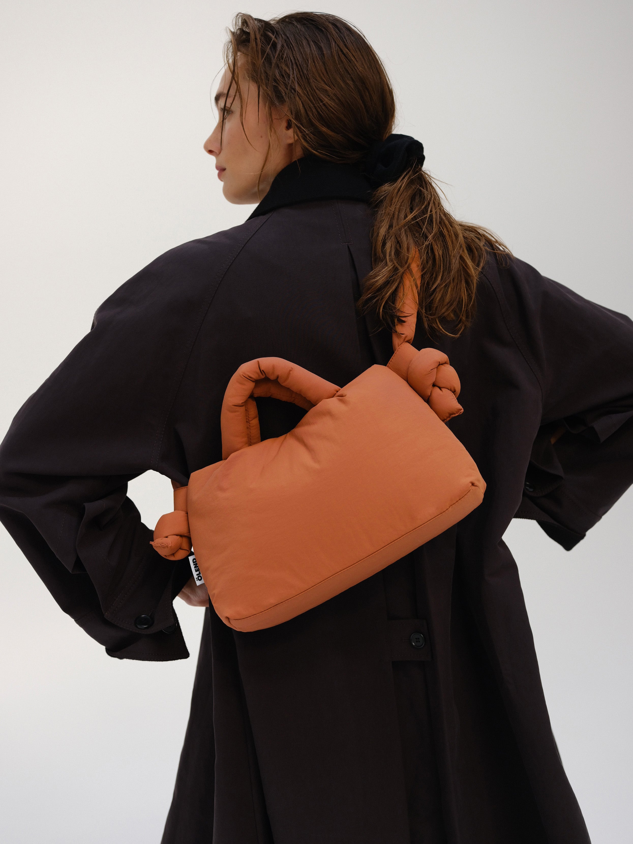 【OLEND】ショルダー MINIONA SOFT BAG/Oxide 公式】ÖLEND オレンド MiniOna Soft Bag バッグ Oxide – CHELSEA