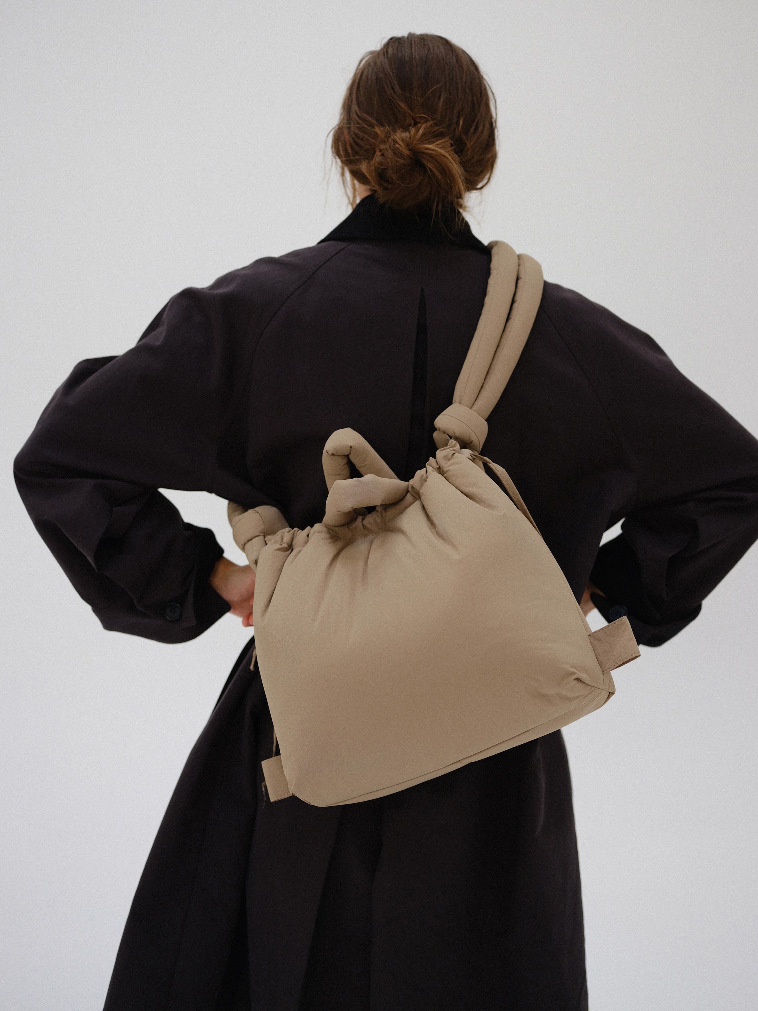 公式】ÖLEND オレンド Ona Soft Bag バッグ Beige – CHELSEA