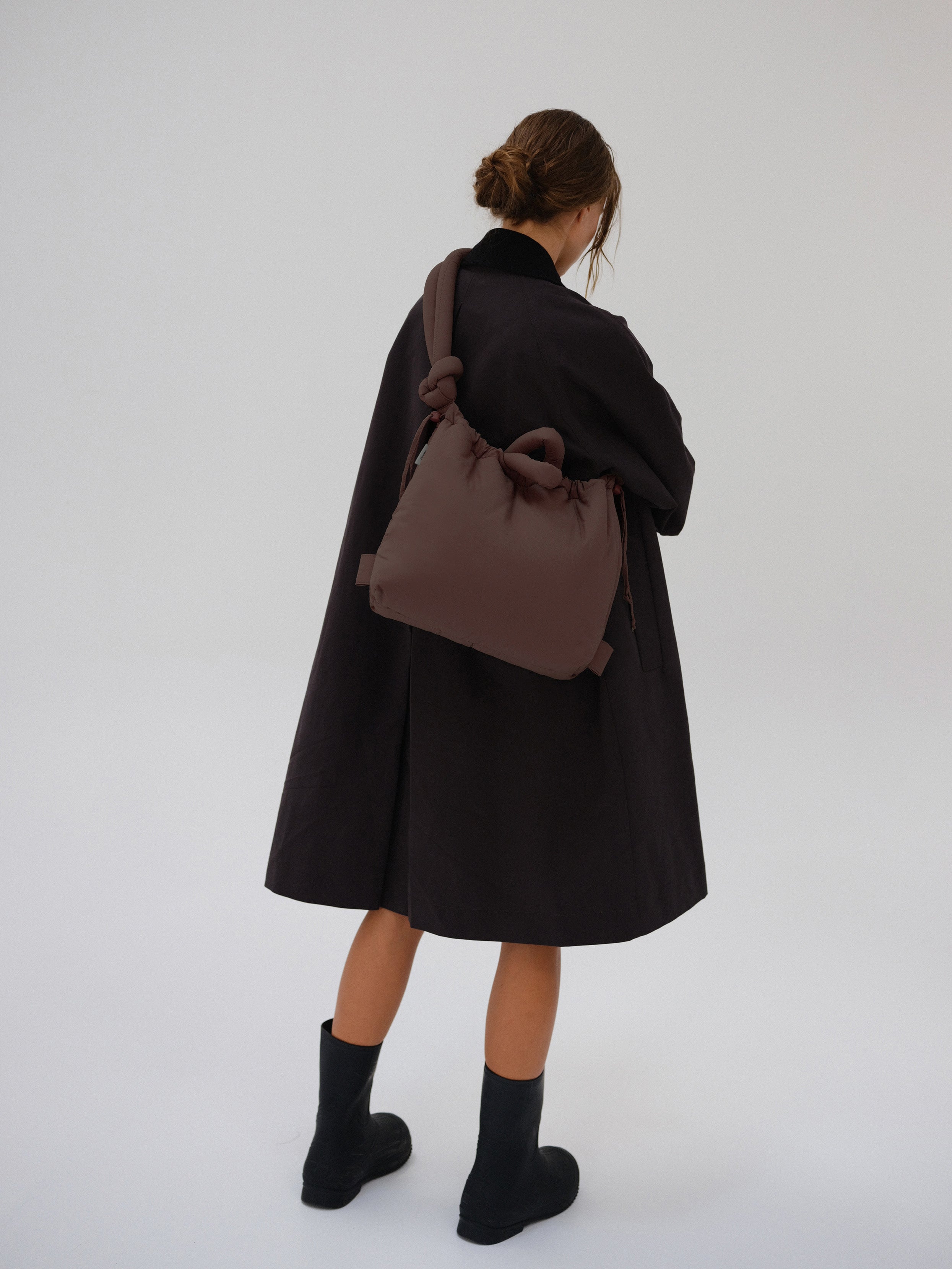 公式】ÖLEND オレンド Ona Soft Bag バッグ Chocolate – CHELSEA