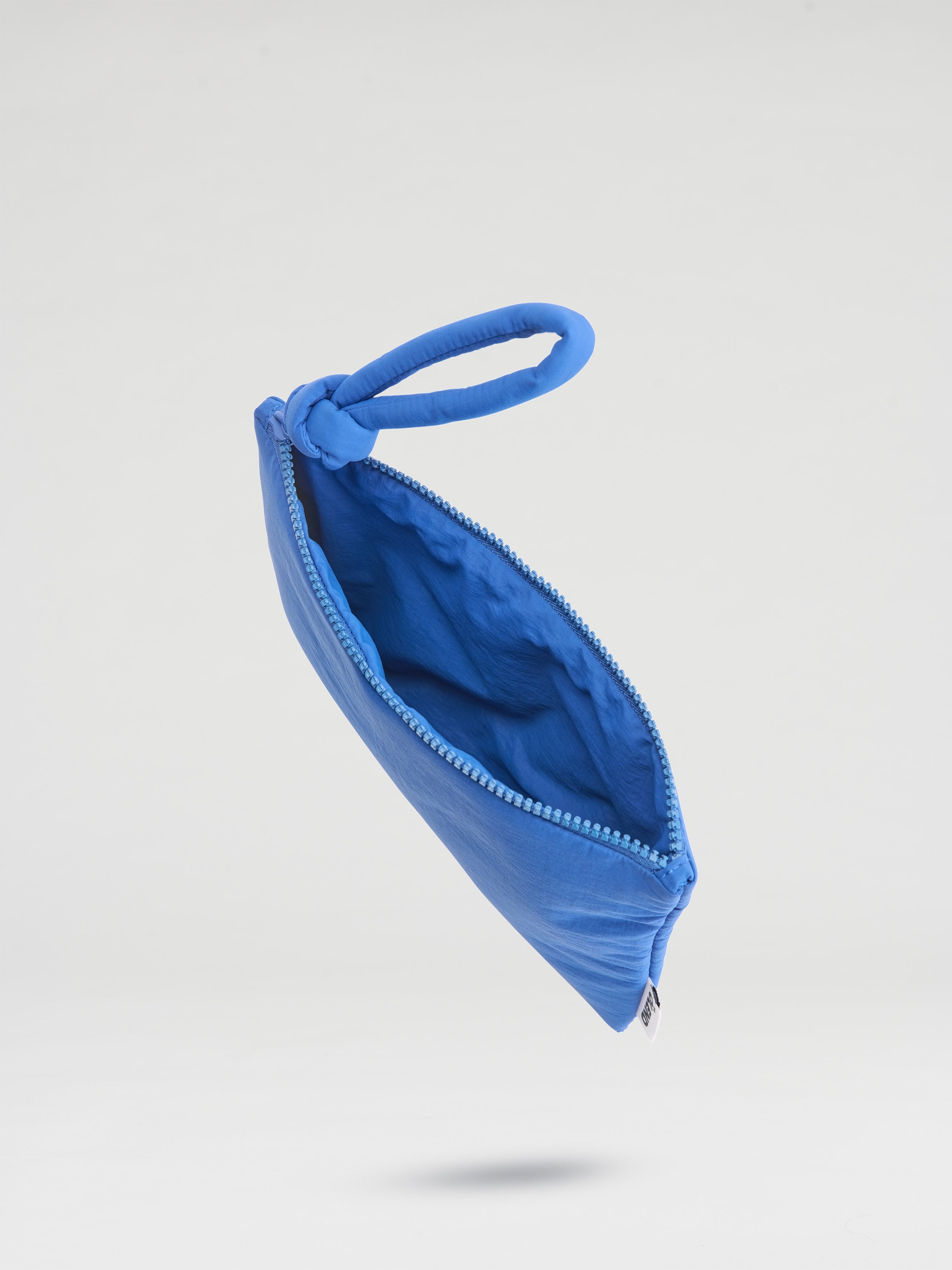 オレンド ポーチ PADDED POUCH パデッド ポーチ 公式】ÖLEND オレンド Padded Pouch ポーチ – CHELSEA