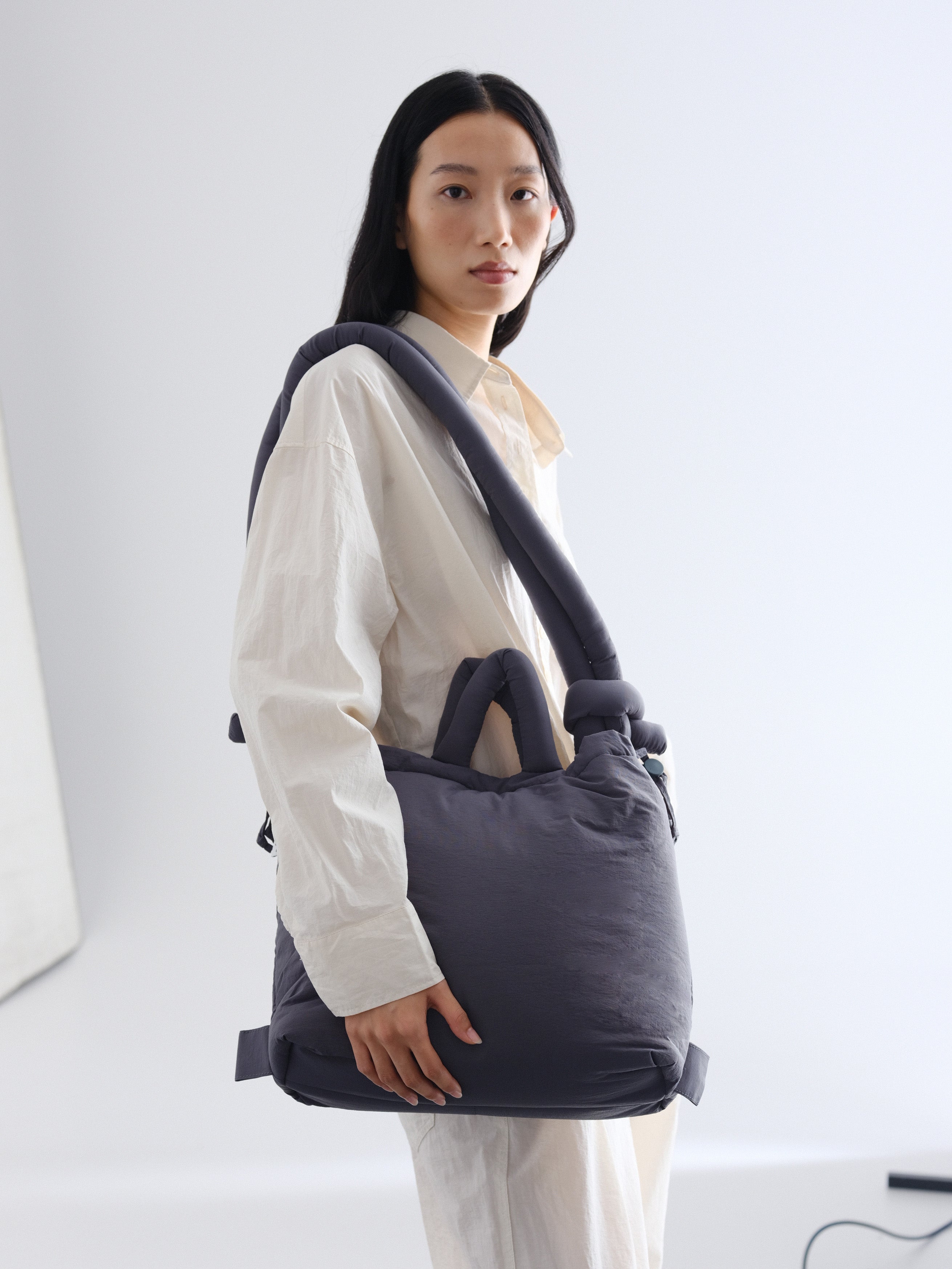 公式】ÖLEND オレンド Ona Soft Bag バッグ Coal – CHELSEA