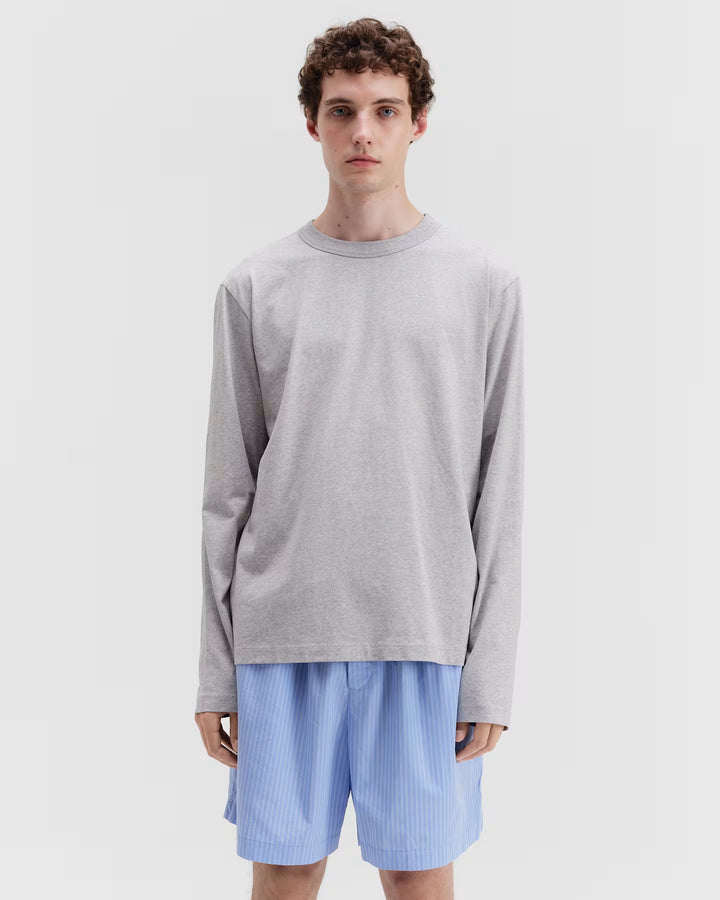 長袖Tシャツ