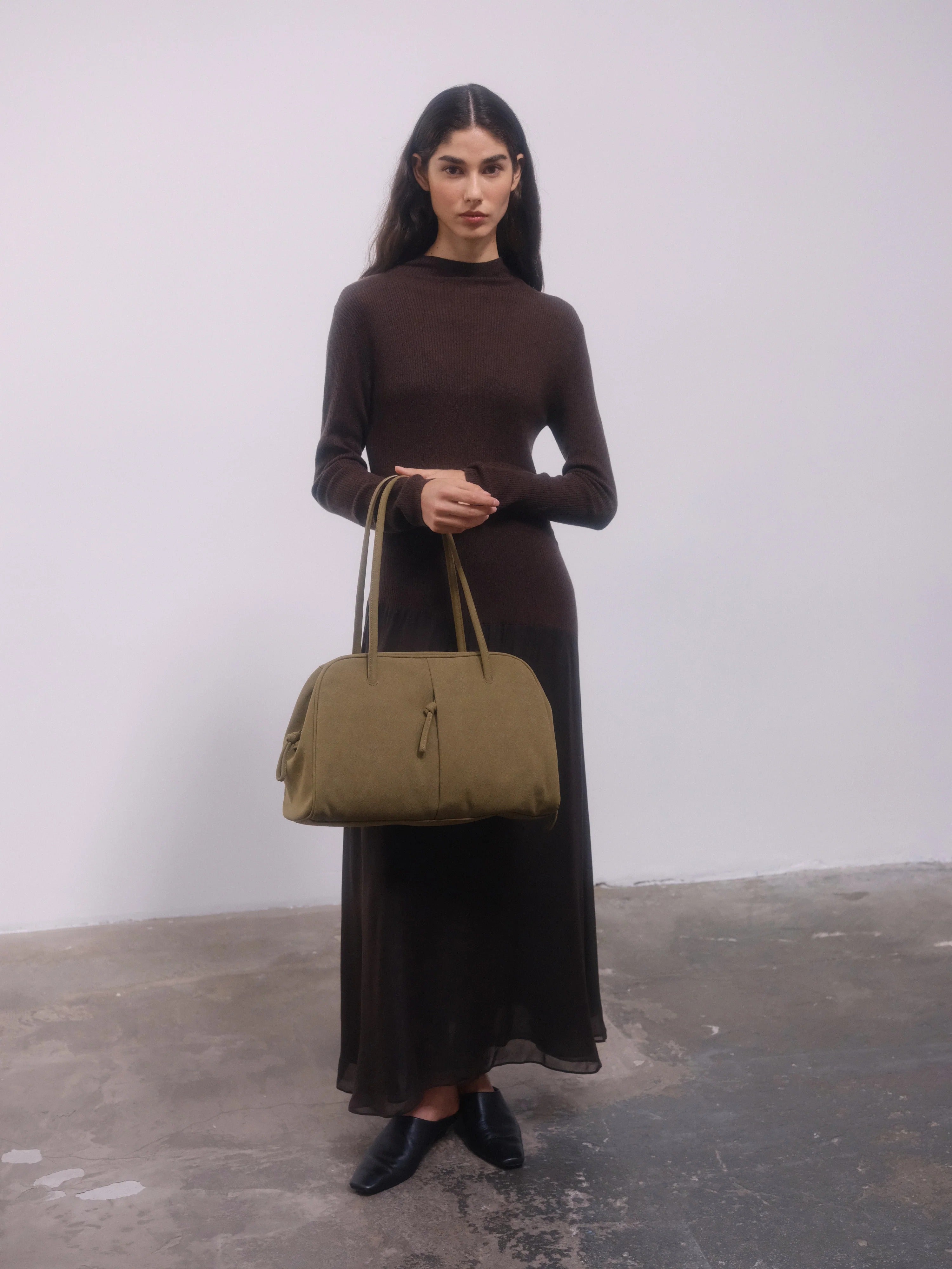 OLEND カーキ 公式】OLEND オレンド Brooklyn Bag バッグ Suede Khaki – CHELSEA