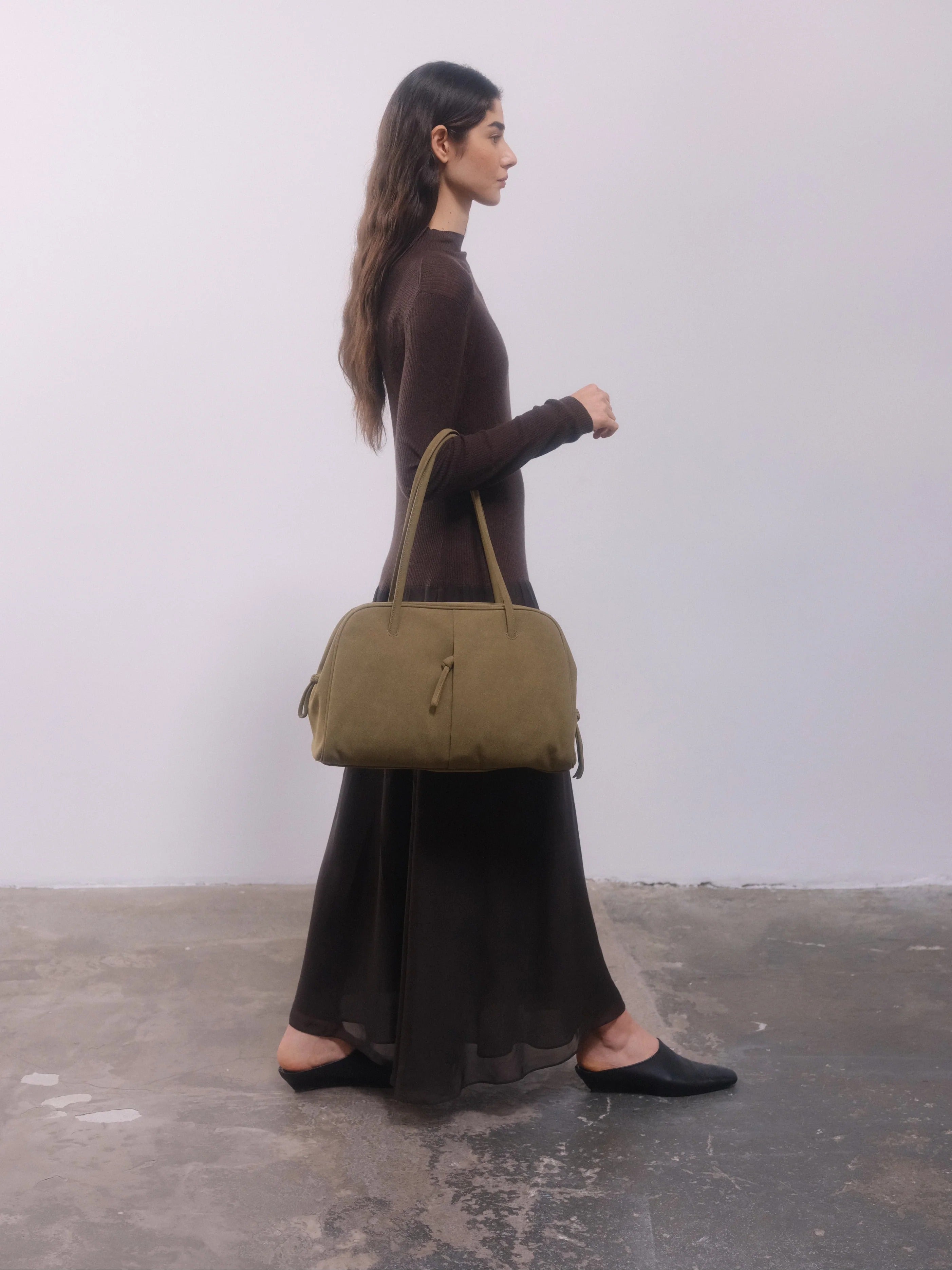 OLEND カーキ 公式】OLEND オレンド Brooklyn Bag バッグ Suede Khaki – CHELSEA