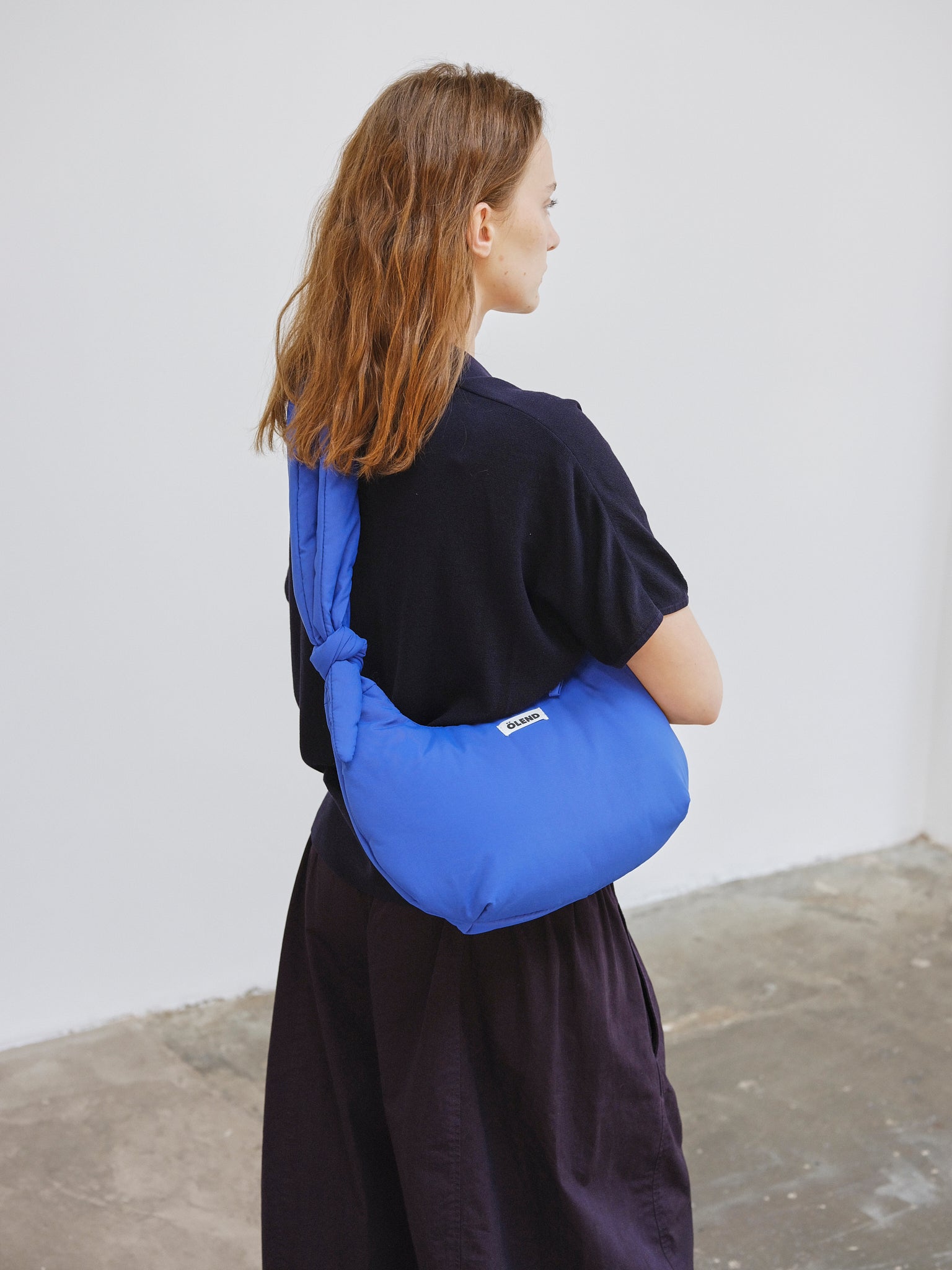 公式】ÖLEND オレンド Compact Ona Soft Bag バッグ Navy Stripes