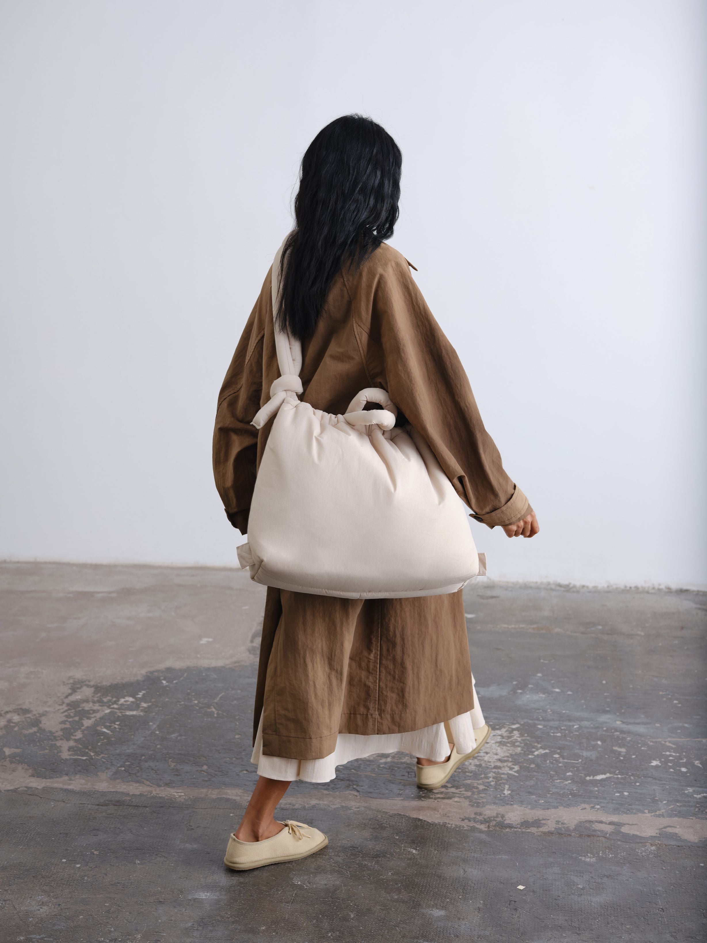 OLEND バックブラック 公式】ÖLEND オレンド Ona Soft Bag バッグ Black – CHELSEA