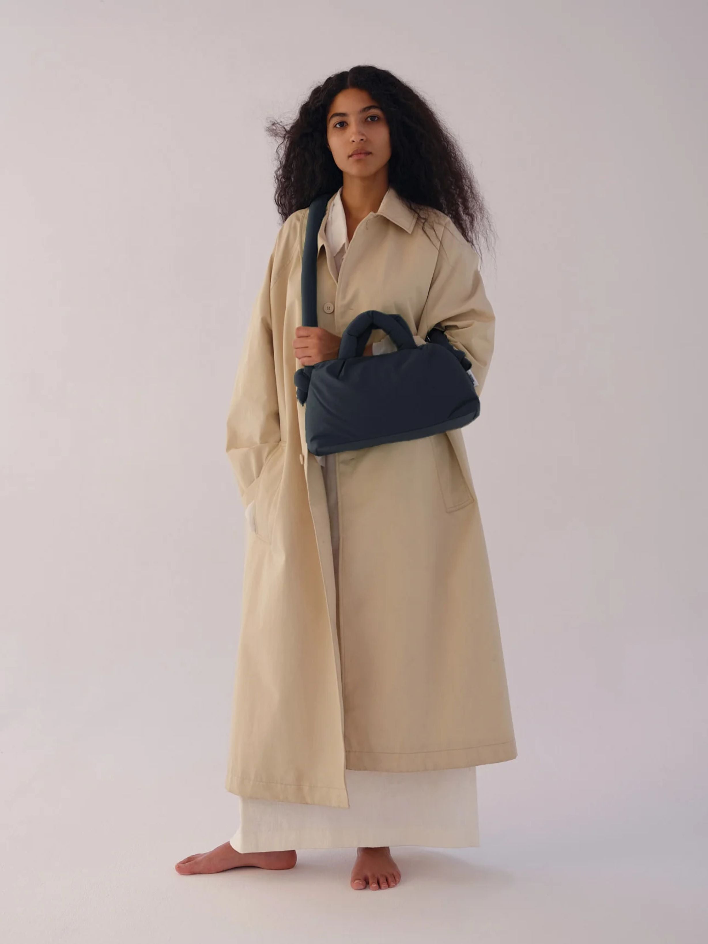 公式】ÖLEND オレンド MiniOna Soft Bag バッグ Black – CHELSEA