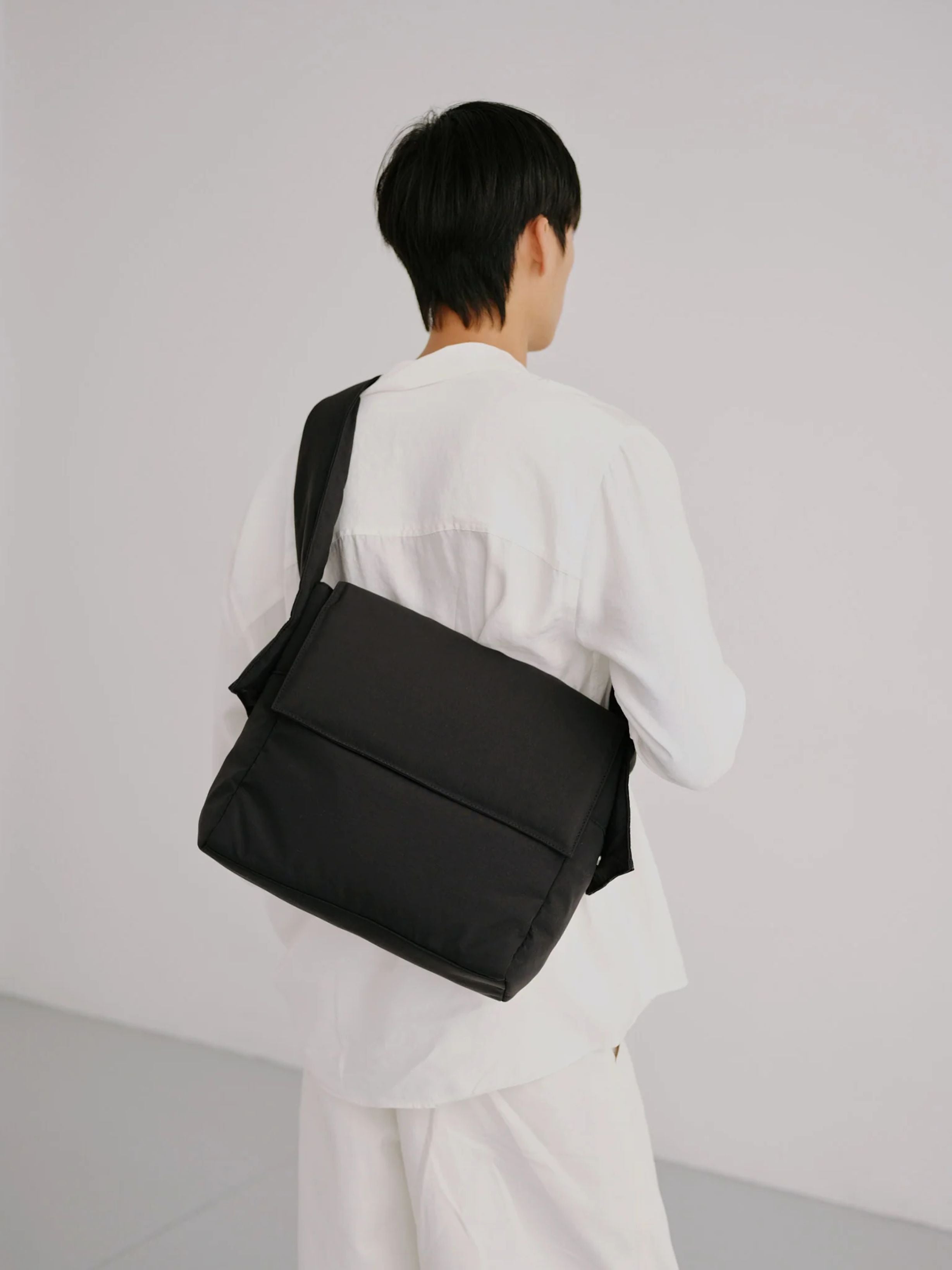 公式】ÖLEND オレンド Querida Soft Bag バッグ Cobalt Blue