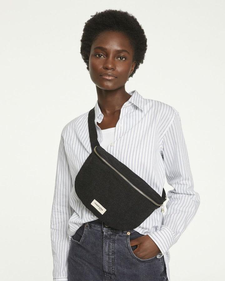 Custine ボディバッグ | Black