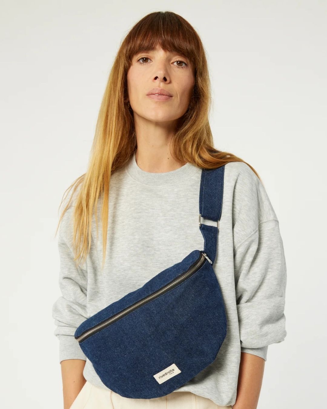 Custine XL ボディバッグ | Raw Denim