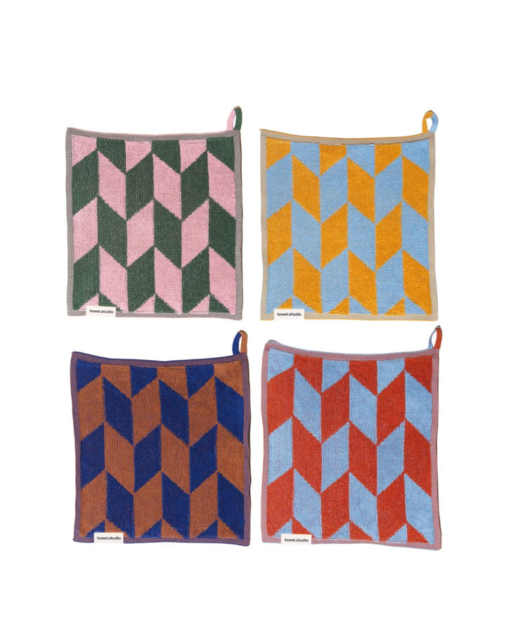 Arrow Tail ハンドタオル 30×30 | Pink & Green