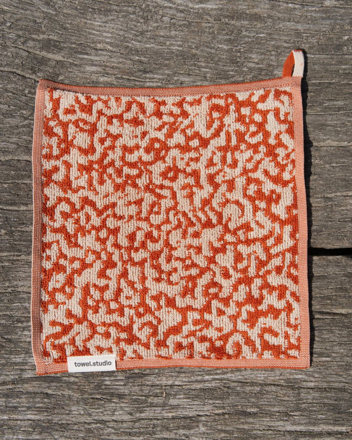 Noisy Camo ハンドタオル 30×30 | Salamander