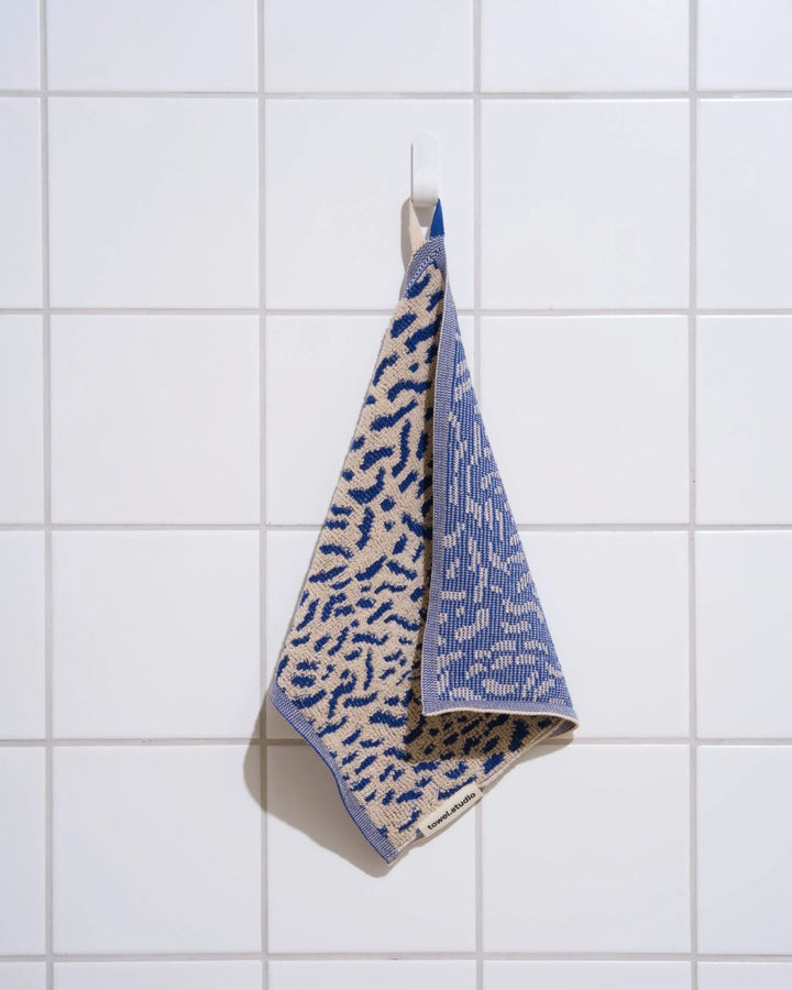 Worm ハンドタオル 30×30 | Electric Blue